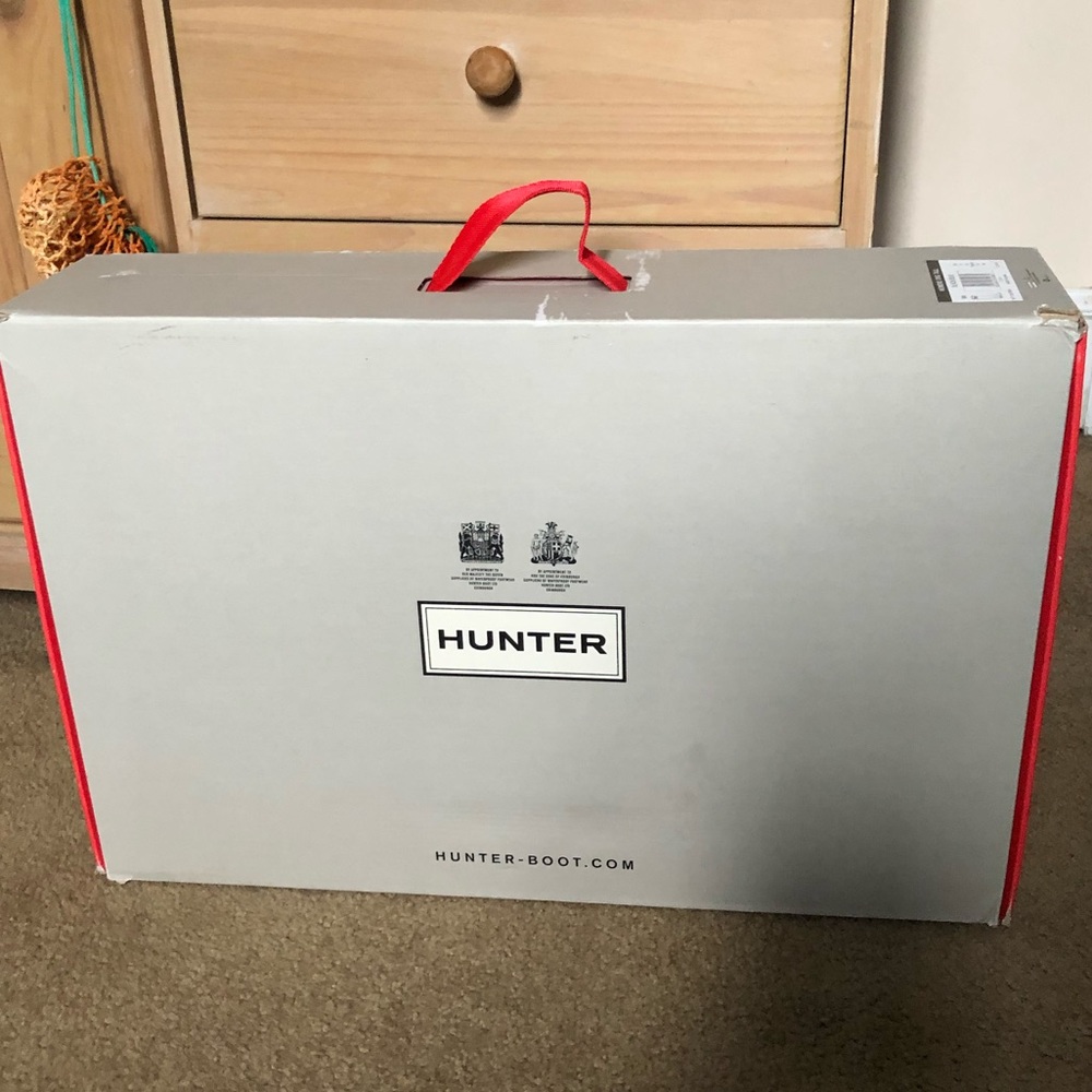 Women’s black tall Hunter boots